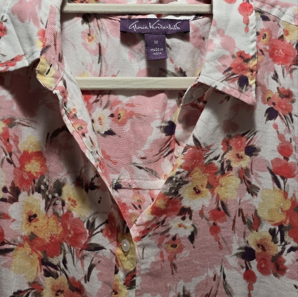 Gloria Vanderbilt Amanda button front shirt in vintage white wildflower size M - Picture 7 of 8